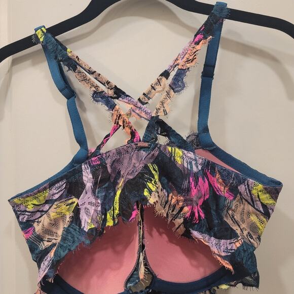 Victoria Secret Pink Date Racerback - Picture 2 of 8